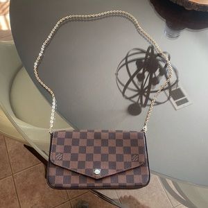 Louis Vuitton Félicie Pochette